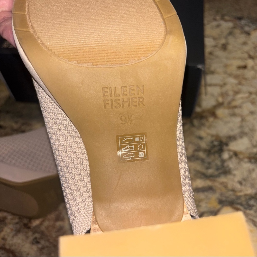 EILEEN FISHER Blush Cutout Bootie NIB - Picture 14 of 15